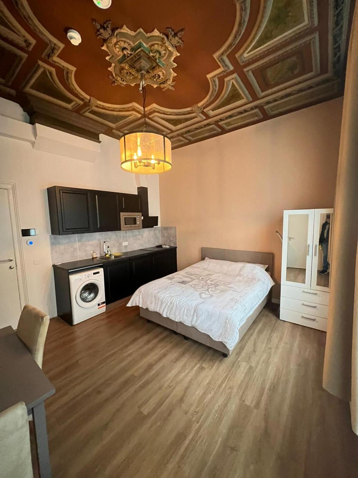 Rotterdam Inn Eksteriør bilde