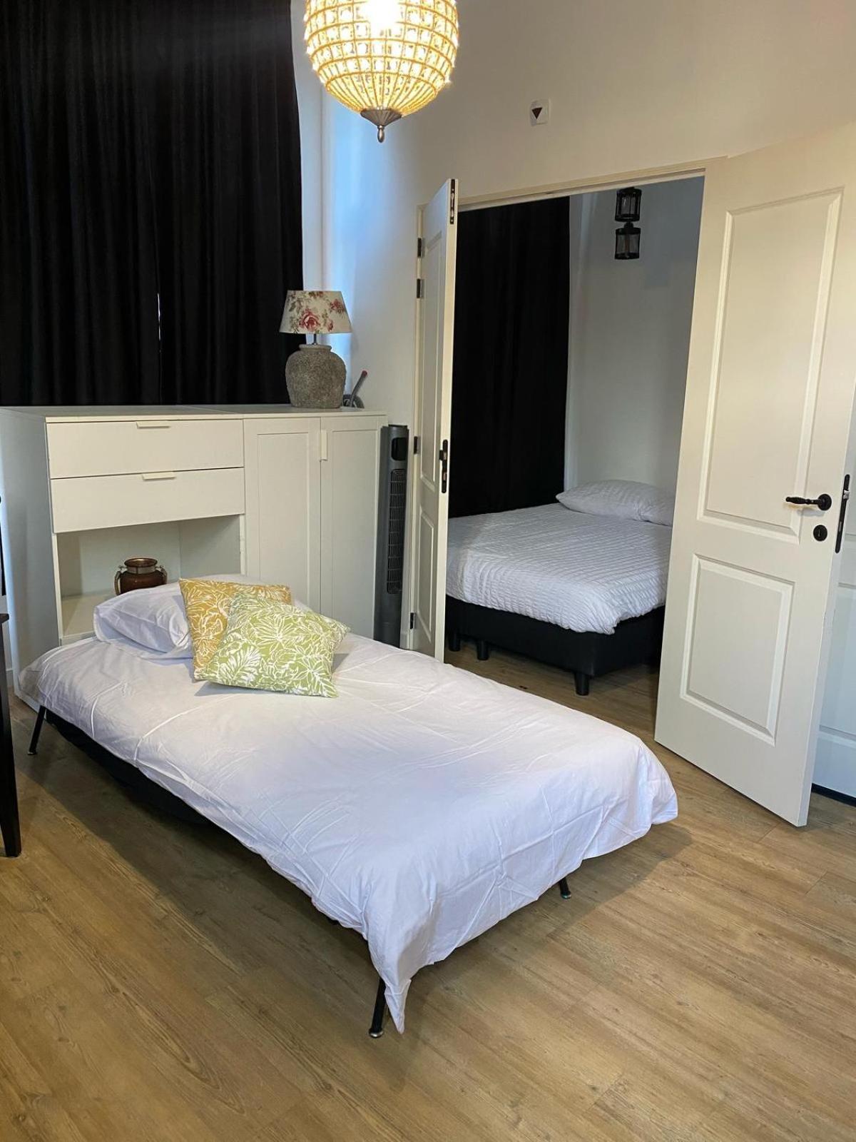 Rotterdam Inn Eksteriør bilde